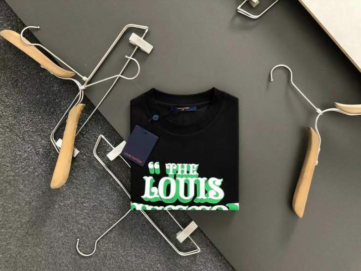 Picture of Louis Vuitton T Shirts Short _SKULVM-4XL11Lr1898315